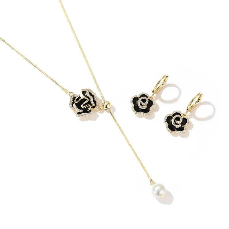 Design Sense Exquisite Black Camellia Pendant Flower